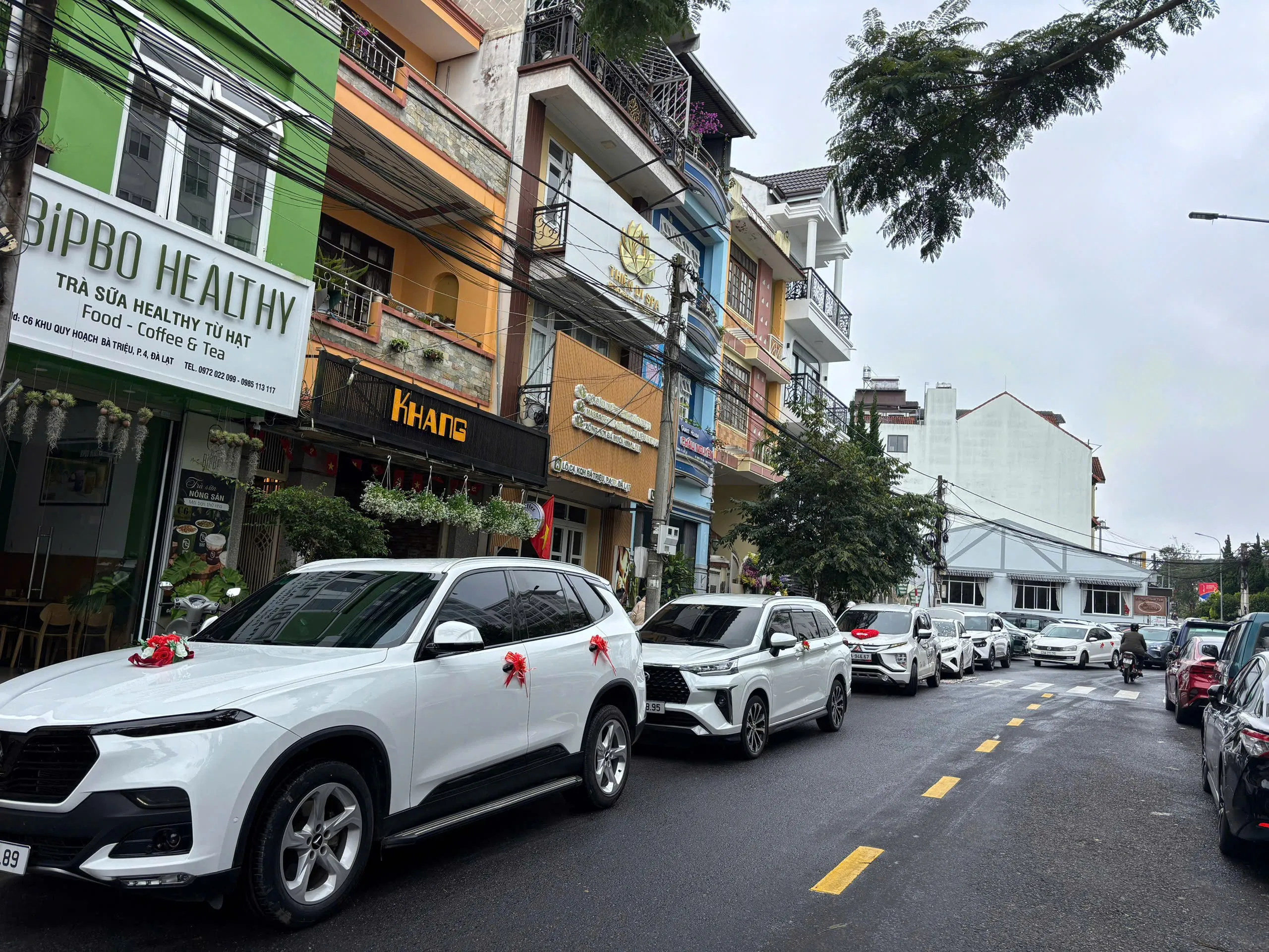 Về Dịch Vụ Xe Hợp Đồng - Taxi - Tham Quan Du Lịch Đà Lạt